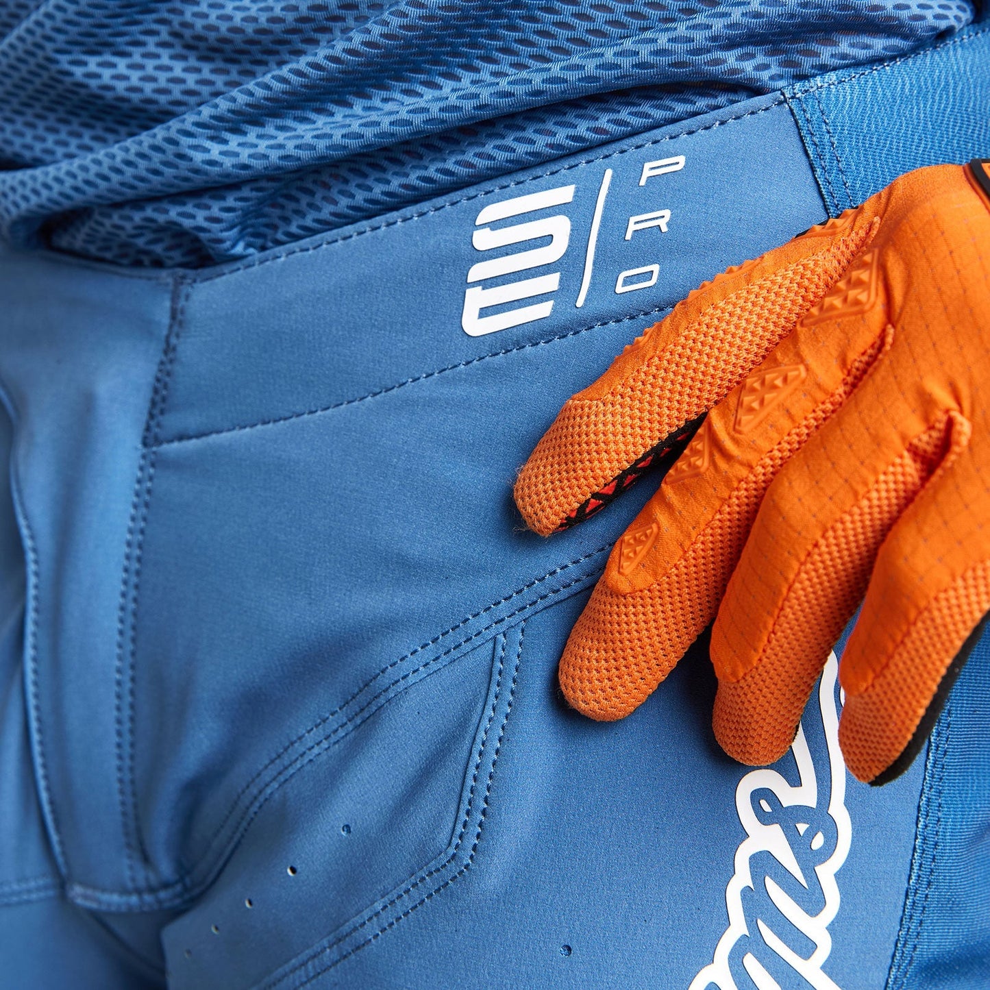 SE Pro Hose Pinned Blau