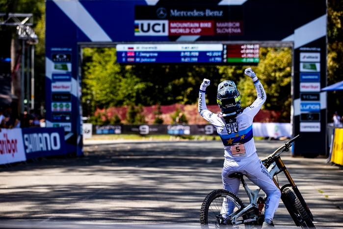 CAMILLE BALANCHE & MONIKA HRASTNIK BOTH PODIUM IN MARIBOR
