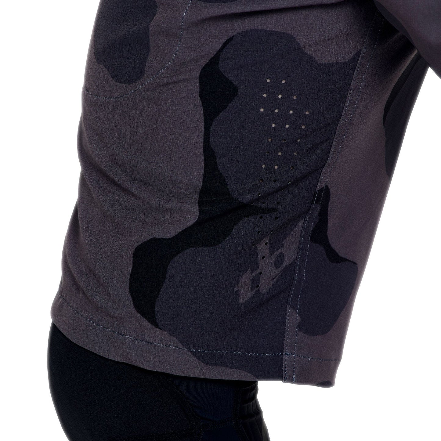 Skyline Pro Short Shell Flow Camo Carbon