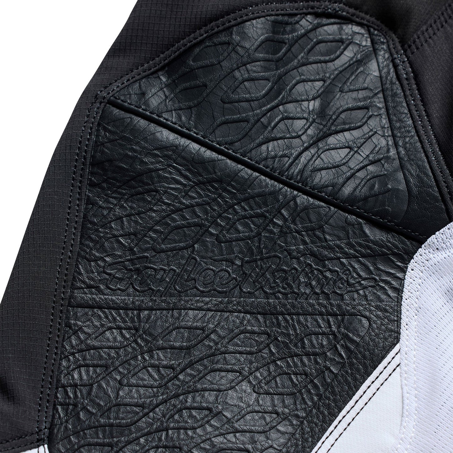 SE Pro Pant Salvo Black / White