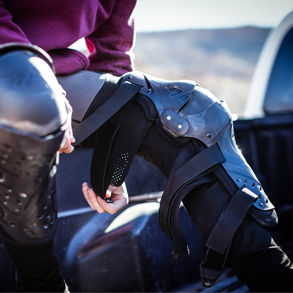 Triad Knee/Shin Guard Hard Shell Solid Black Troy Lee Designs EU