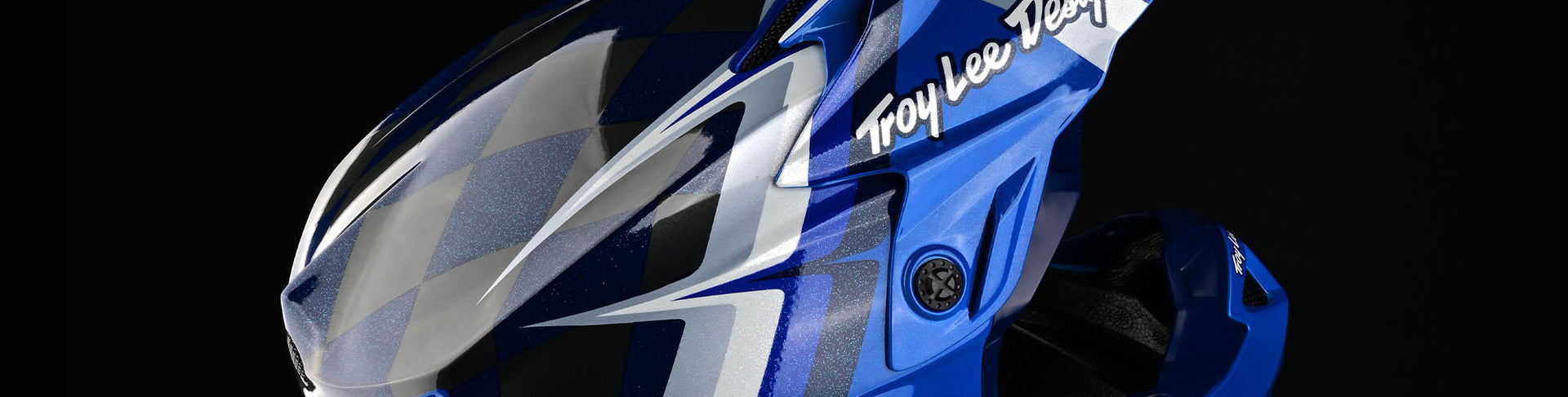  Troy Lee Designs SE5 Carbon Adult Motocross Dirt Bike Helmet  W/MIPS, Stealth Black / Chrome, X-Small : Automotive